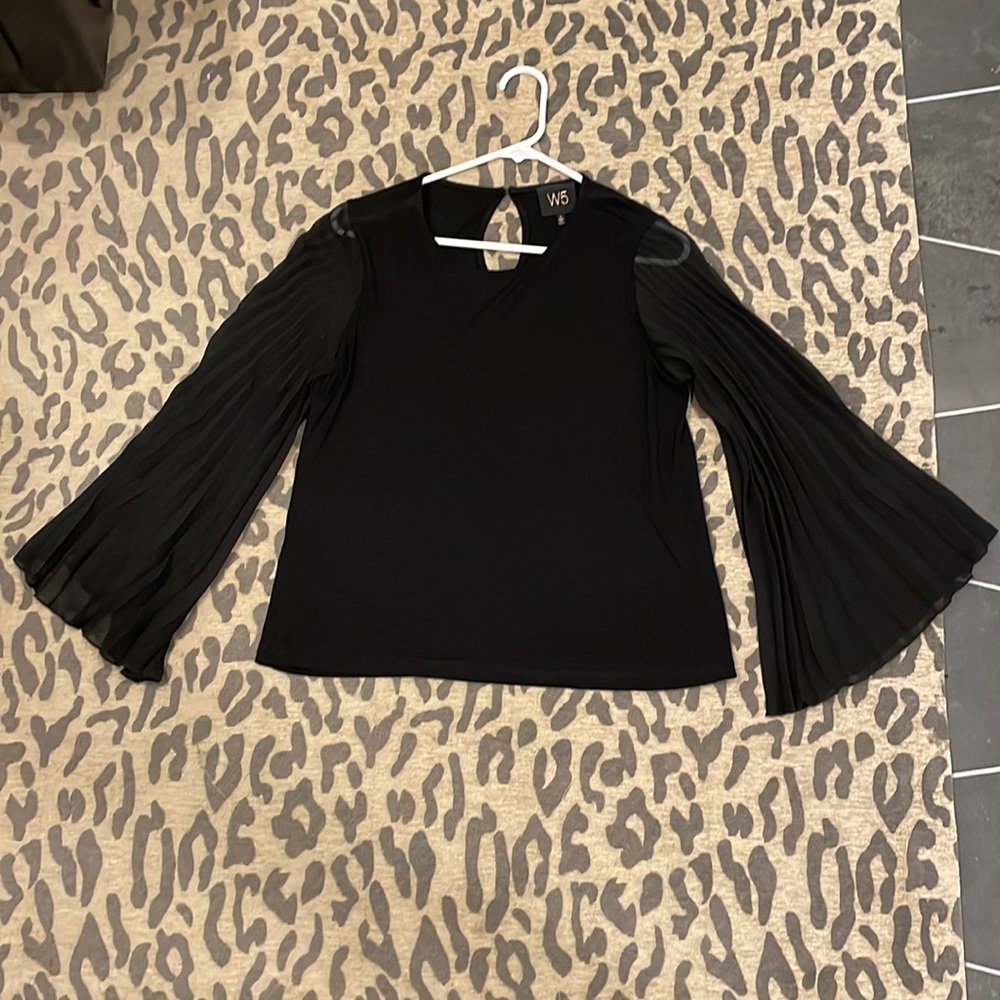 Long sleeve black blouse